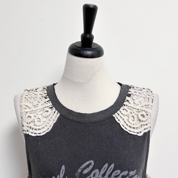 We The Free Washed Out Black Ivory Lace Sleeveless Bulls Eye Graphic Top small - Picture 3 of 10
